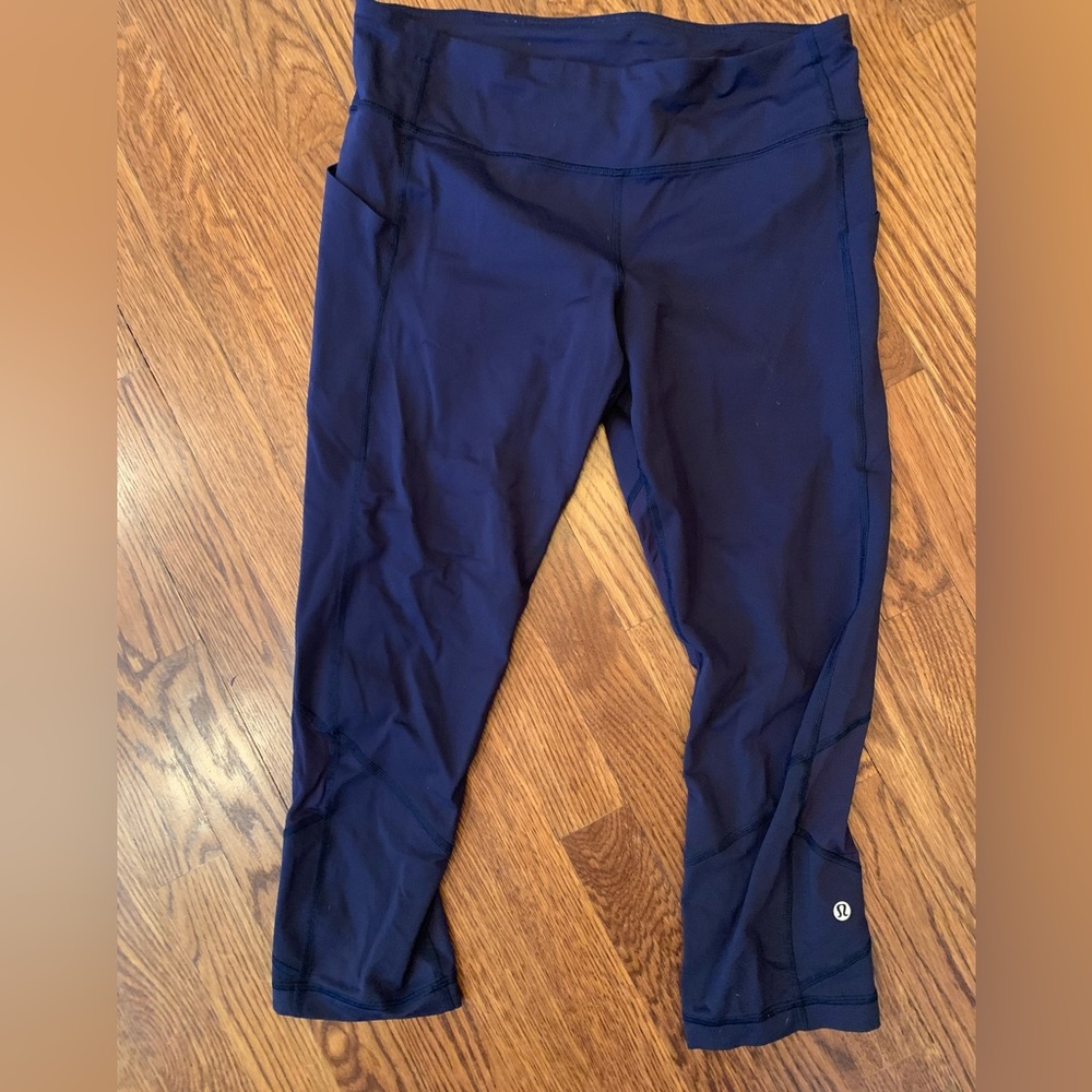 Navy Lululemon 3/4 length leggings